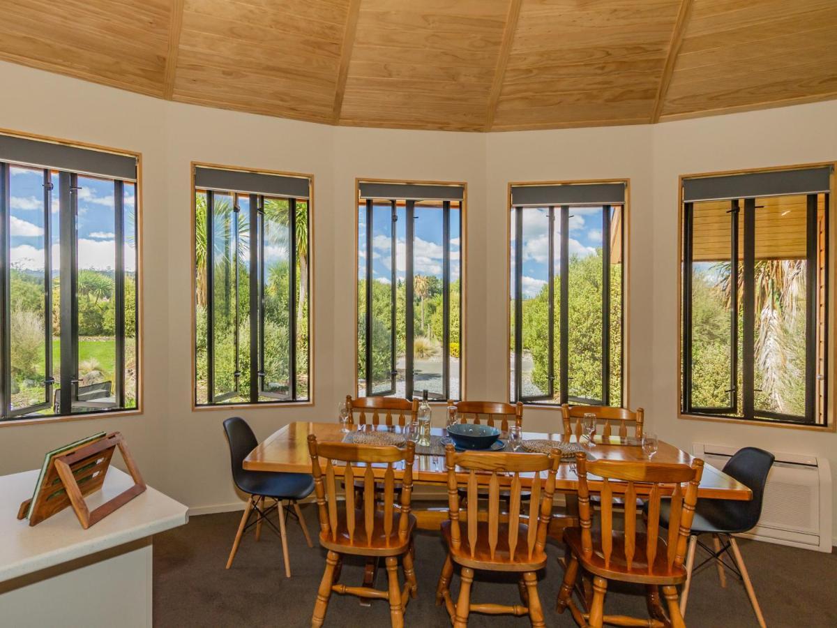 The Snowglobe - Ohakune Modern Yurt Style Chalet Eksteriør bilde